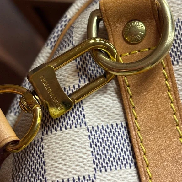 Authentic Louis Vuitton Speedy 30 Bandouliere with LV strap - Picture 2 of 11